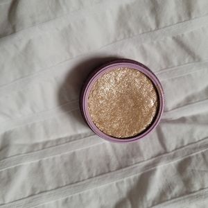 Colourpop supershock shadow in mighty morphin'